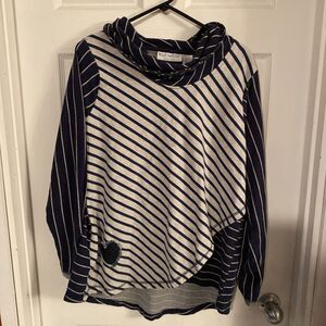 Bleu Bayou Casual Wear Women’s Size Large Top Striped Long Sleeve Layered Heart